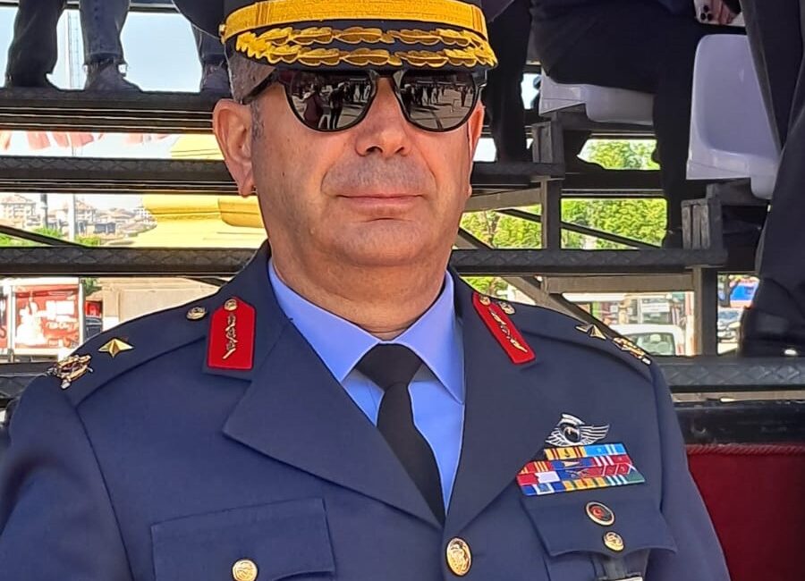 Bandırma Garnizon komutanlığına Tuğgeneral Orhun Atasever atandı. Kısa bir süre
