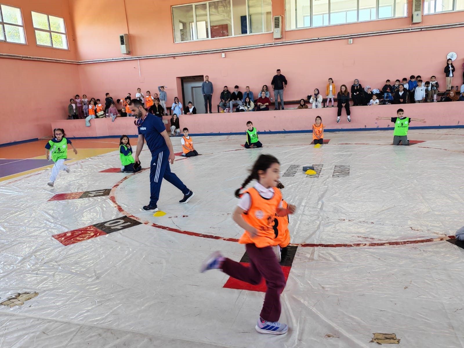 Bandırma’da Geleneksel Çocuk Oyunları Başladı