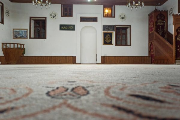 Kabe Örtüsü Edincik Emir Sultan Camisinde ziyarete açılıyor
