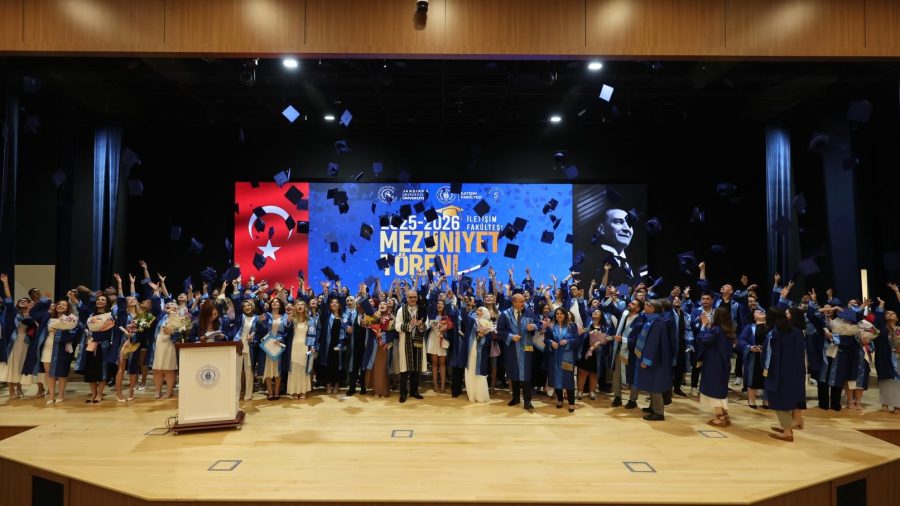 İletişim Fakültesi Mezuniyet Töreni Gerçekleşti