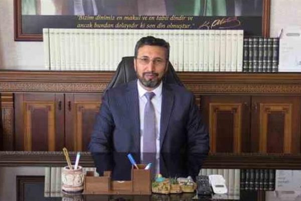 İlçe Müftüsü Dr. Abdülhamid Pehlivan Pendik’e tayin oldu