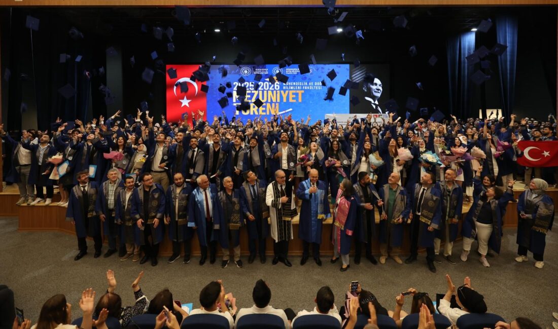 Mühendislik ve Doğa Bilimleri Fakültesi mezuniyet töreni Mehmet Akif Ersoy