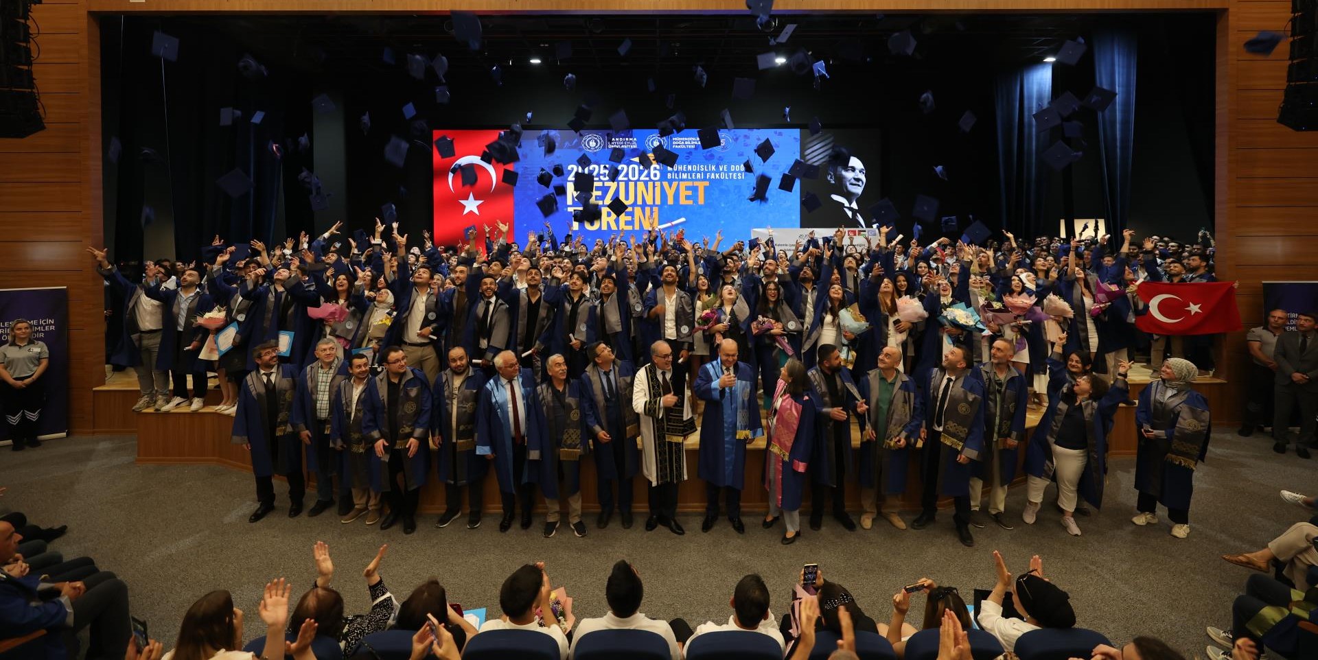 Mühendislik ve Doğa Bilimleri Fakültesinde Mezuniyet Töreni Gerçekleşti