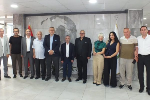 Bandırmalı Manyaslılar Başkan Duru’yu ziyaret etti