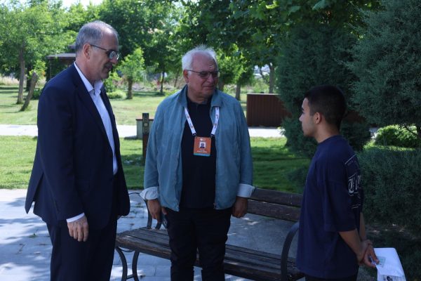 Rektör Prof. Dr. İsmail Boz, YKS Heyecanını Öğrenciler ve Aileleriyle Paylaştı