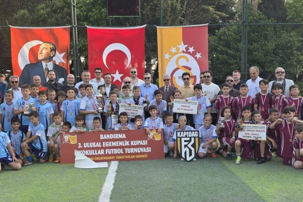 Ulusal Egemenlik Kupası’nda Şampiyon Cumhuriyet İlkokulu Oldu
