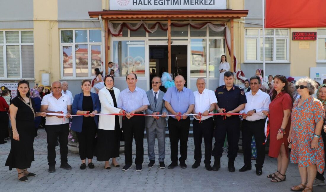 Gönen İlçe Kaymakamı Ahmet Altıntaş, Gönen Belediye Başkanı İbrahim Palaz, 