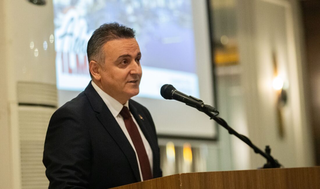İş insanı Adem Yılmaz, Grand Asya Hotel’de düzenlenen geniş katılımlı