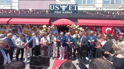 Bandırma’da lezzet zincirine yeni bir halka olarak eklenen Us-Et, yoğun