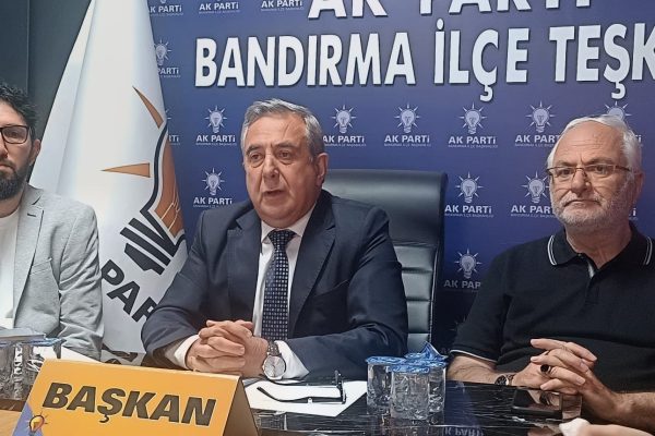 Göksel Karlahan’dan Başkan Mirza’ya : At imzayı kurtar parayı!
