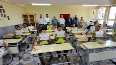 Okulların kapanmasıyla beraber öğrenciler de karne heyecanı yaşadılar. Bandırma’da 2025-2026
