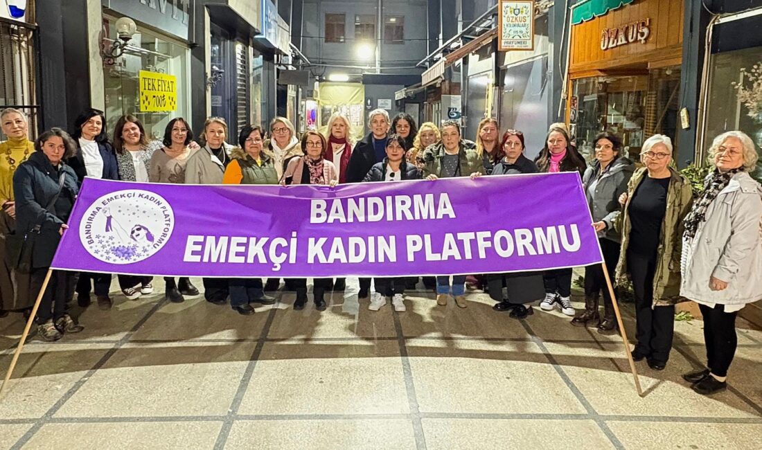 &nbsp; Bandırma Emekçi Kadın Platformu Bileşenleri düzenledikleri basın toplantısında ”