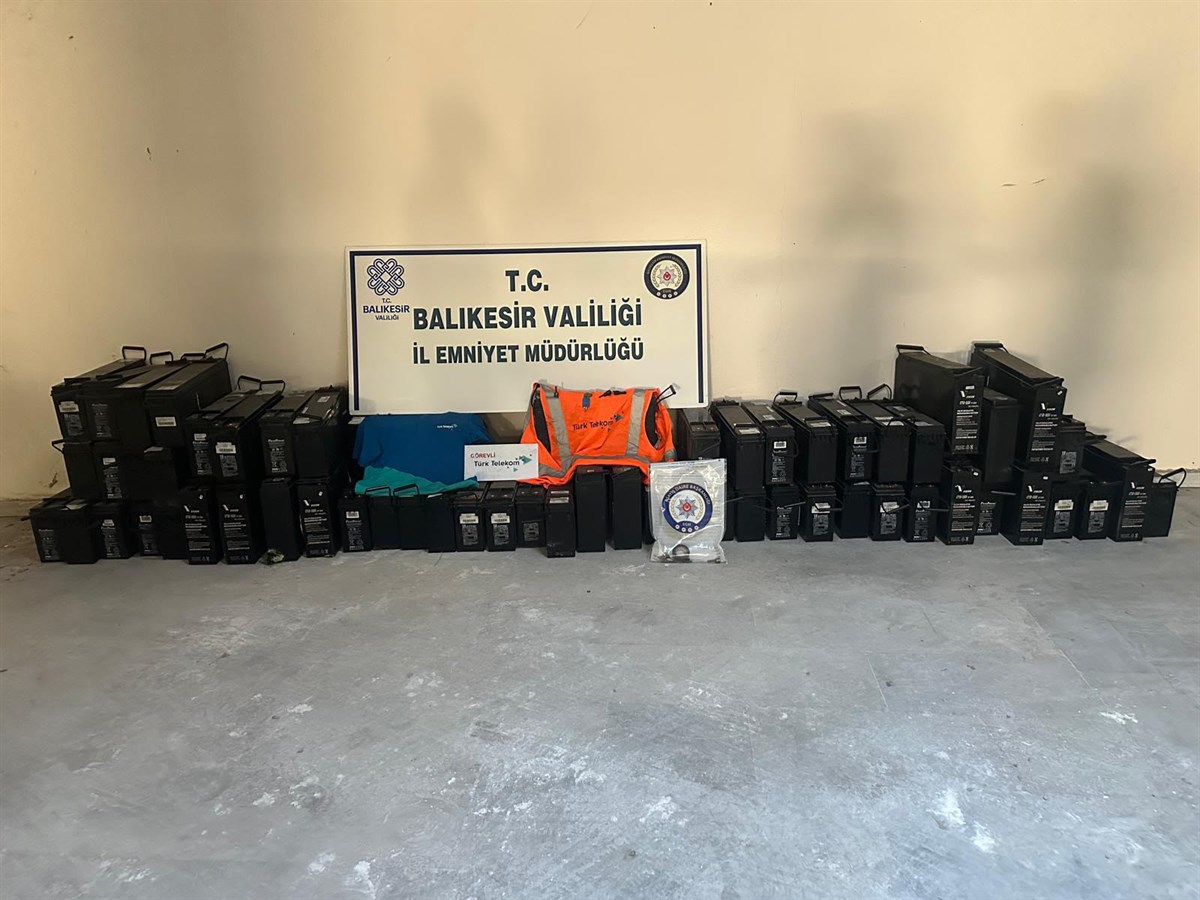 60 adet kaçak akü ele geçirildi