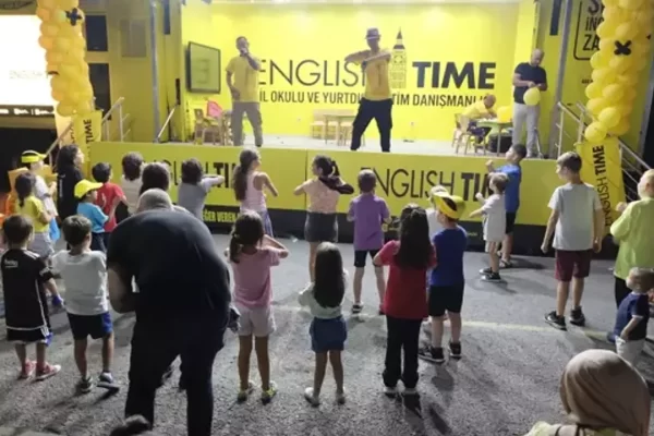 Eğitime Değer Verenlerin Buluşma Noktası: Time Travel Tırı Bandırma’da!