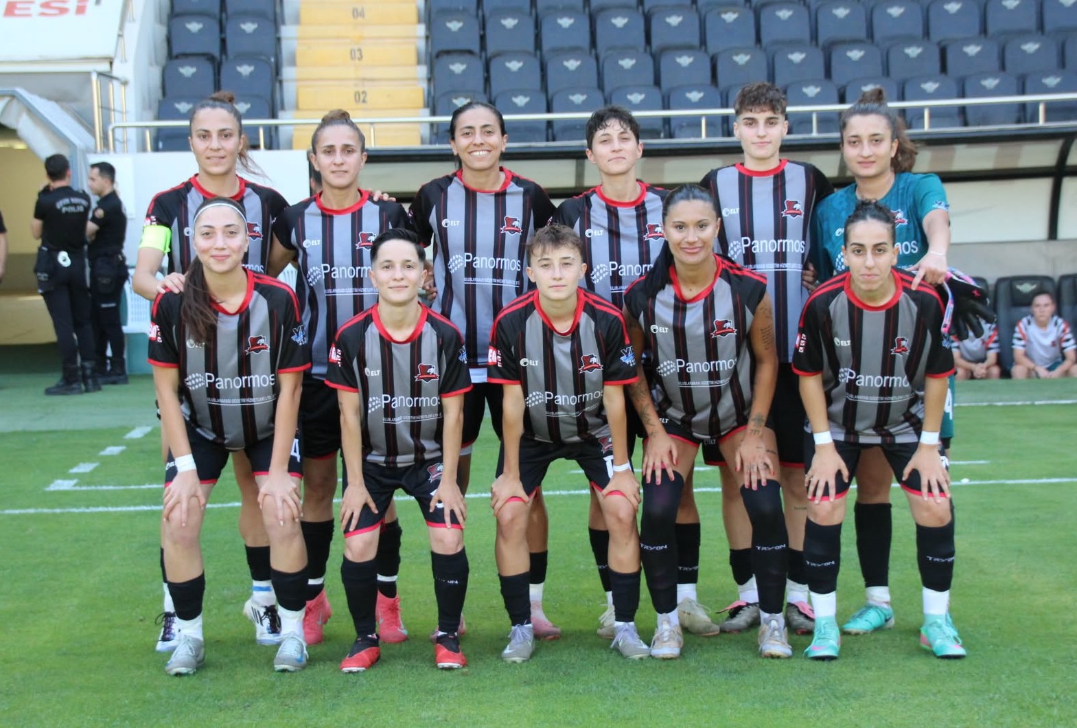 Bandırmagücü kadın futbol takımı yarı finale yükseldi