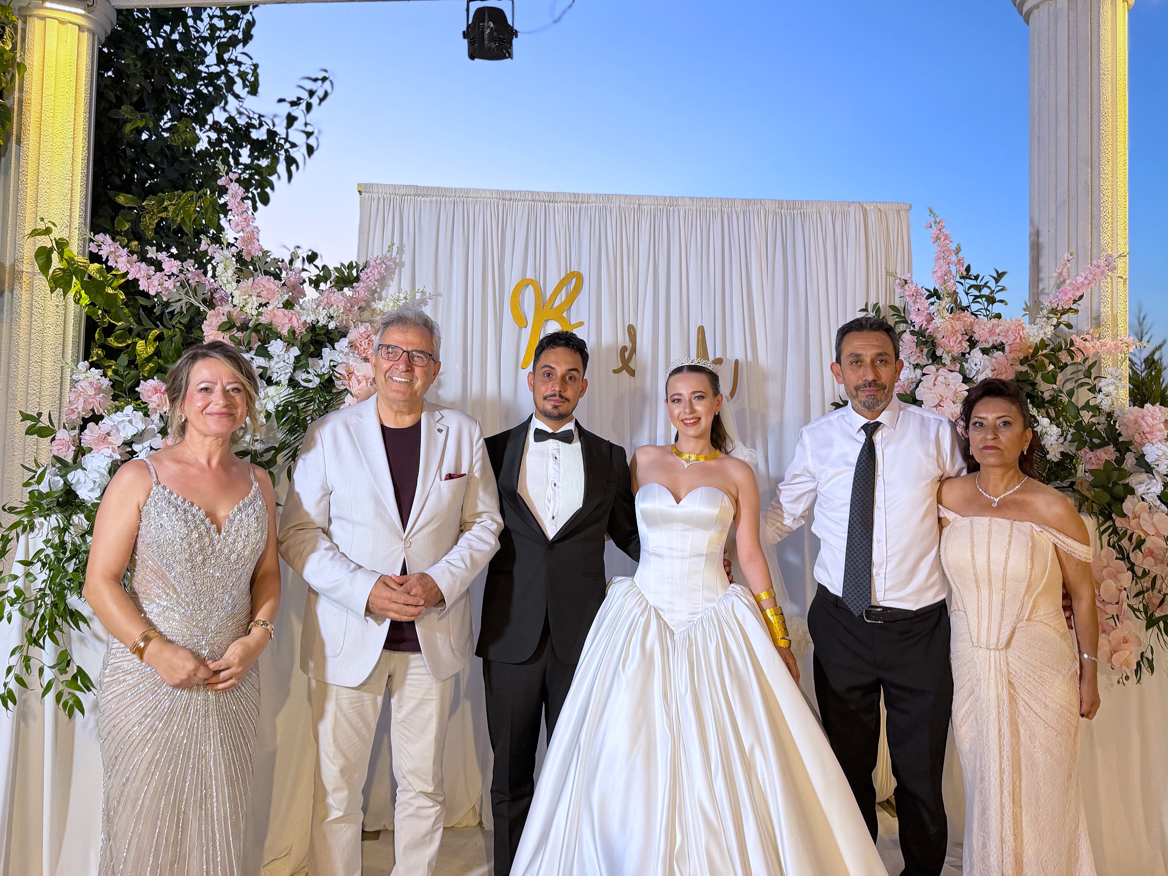 Yalgın ve Tuncer Ailelerinin Mutlu Günü