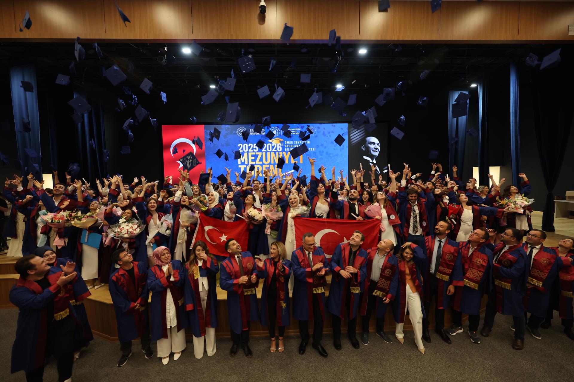 BANÜ’de ana mezuniyet töreni gerçekleştirildi