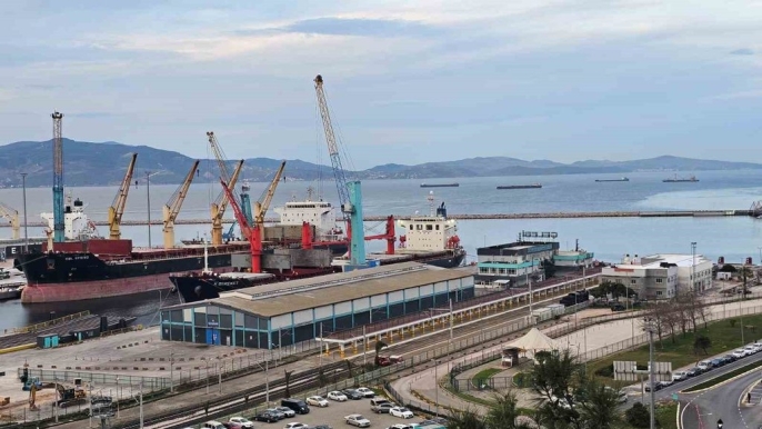 Bandırma Gümrük Müdürlüğü 2026 Yılının İlk Yarısında 1,55 Milyar Dolarlık Dış Ticaret Hacmine Ulaştı