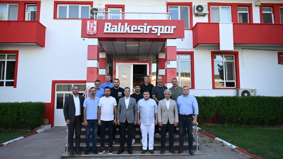 Akın: Balıkesir’in gözü de kalbi de Balıkesirspor’un yanında