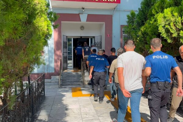 Uygulama Noktalarını Whatsapptan Paylaştılar:7 Gözaltı