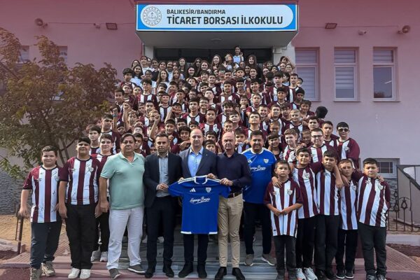 Borsa’nın “Değişim” ekibinden Bandırmaspor’a 200 formalık destek