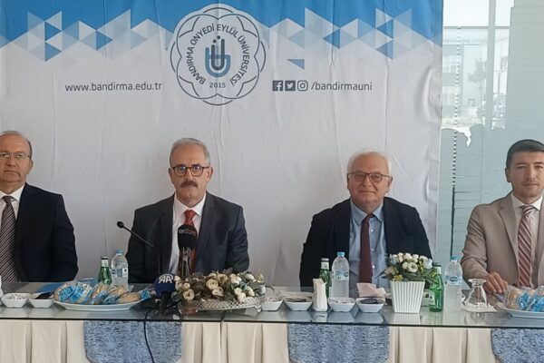 Rektör Boz: “Bandırma Onyedi Eylül Üniversitesi tercih edilen ve güven duyulan bir üniversite”