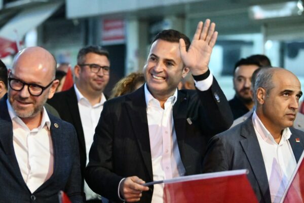 Akın, Manyas’ta Fener Alayına Katıldı