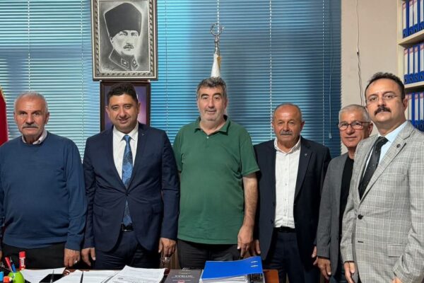 MHP Bandırma İlçe Teşkilatı’ndan Emekliler Derneği’ne Ziyaret